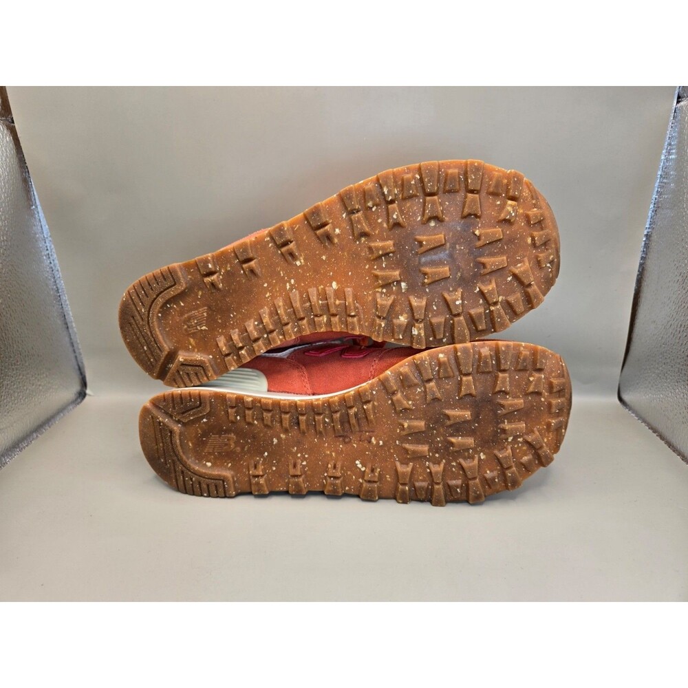New Balance 574 Shoes Womens 8.5 B Global Surf Gum Suede Casual Classic Sneakers - Picture 7 of 8
